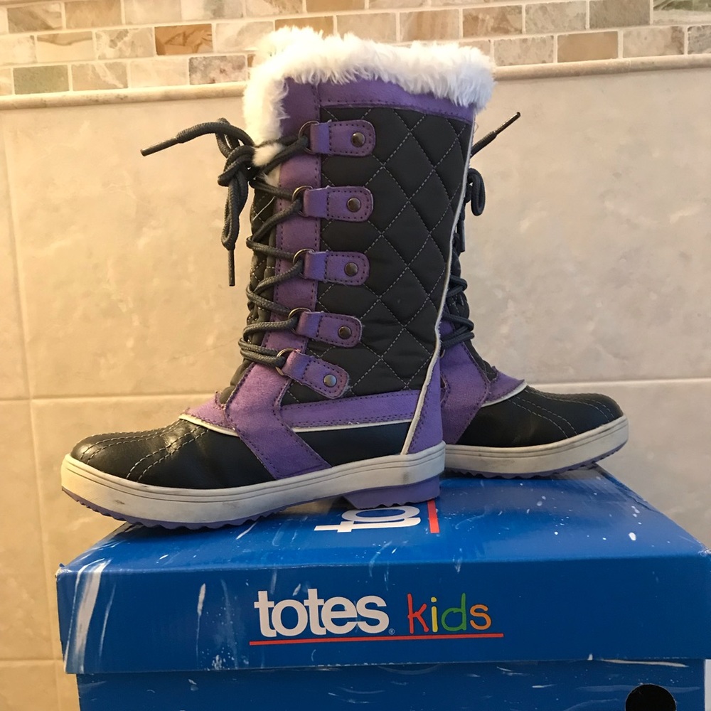 GUC girls snow boots
